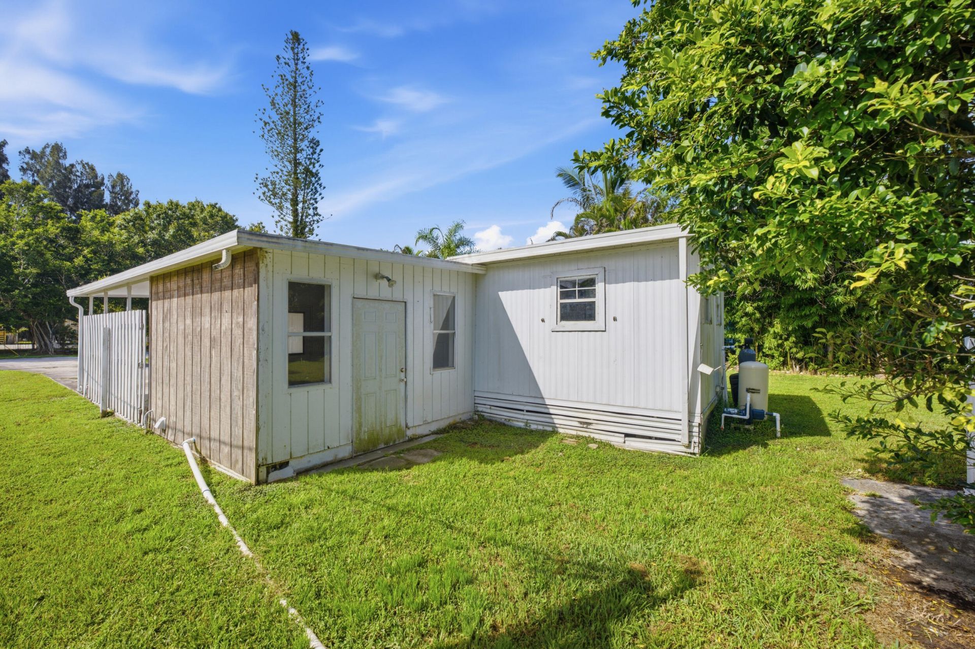 1823 SW College Street, Stuart, FL 34997 Photo
