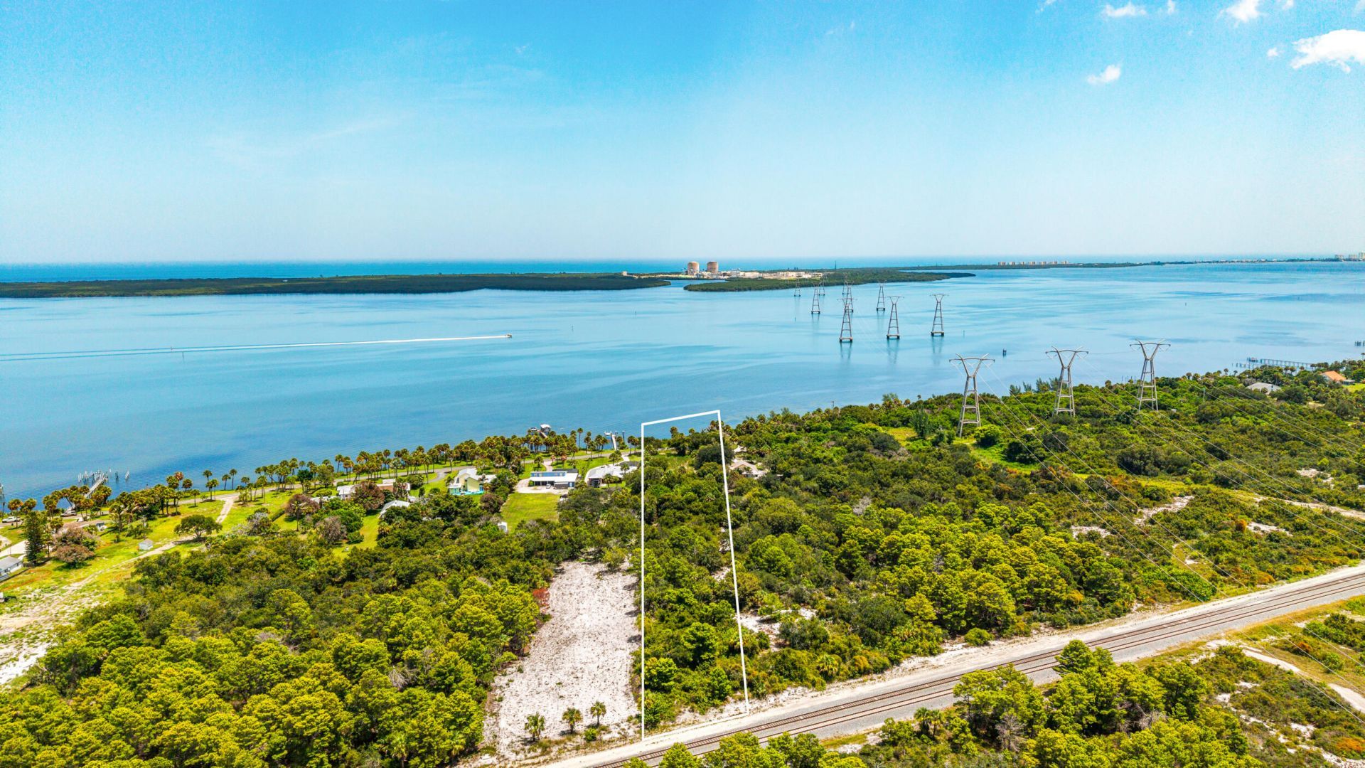 7507 S Indian River Drive, Fort Pierce, FL 34982 Photo