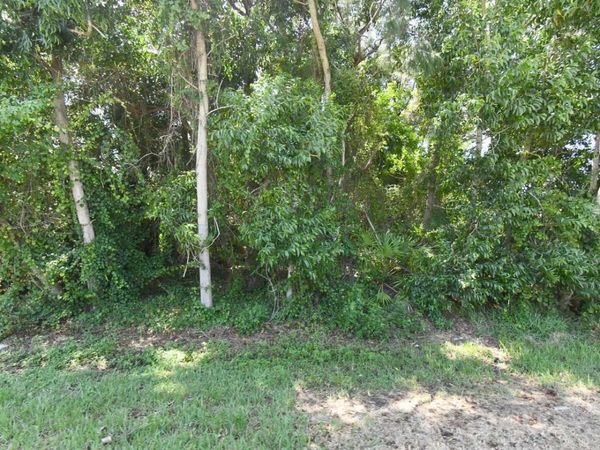 6421 NW FRIENDLY Circle, Port St. Lucie, FL 34983