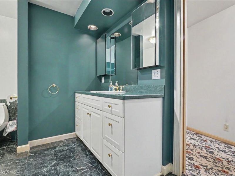 2493 Jennifer Drive, Poland, OH 44514 Photo 8