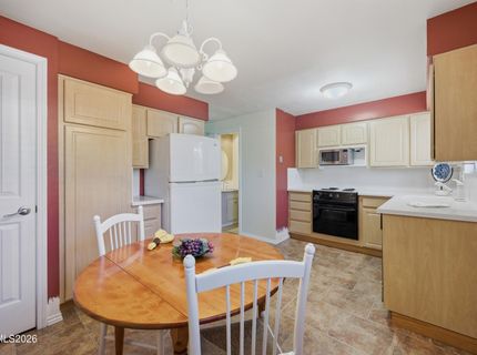 141 Lake Glen Drive, Carson City, NV 89703 Photo