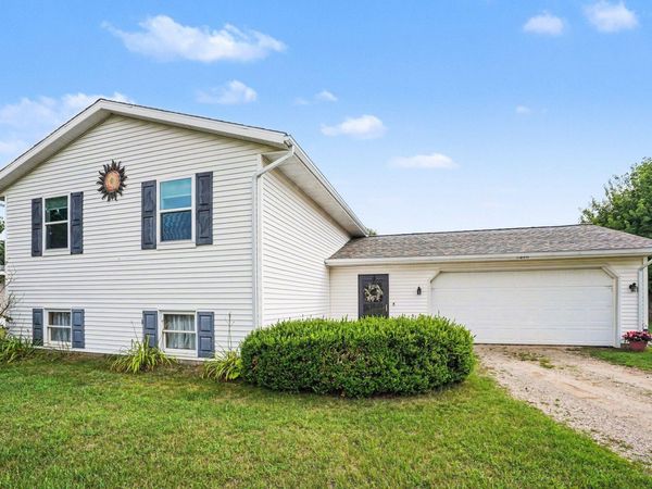2074 101st Avenue, Otsego, MI 49078