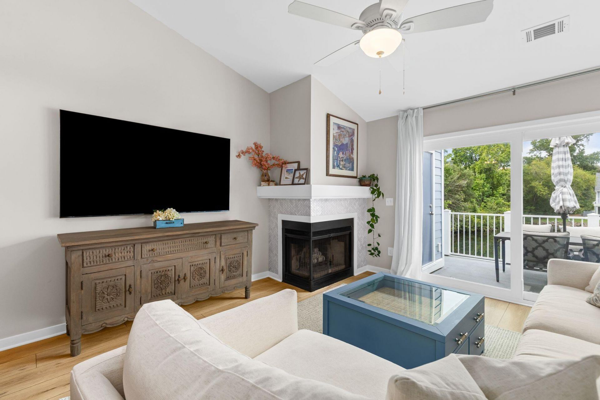 850 Ilex Court Photo 10