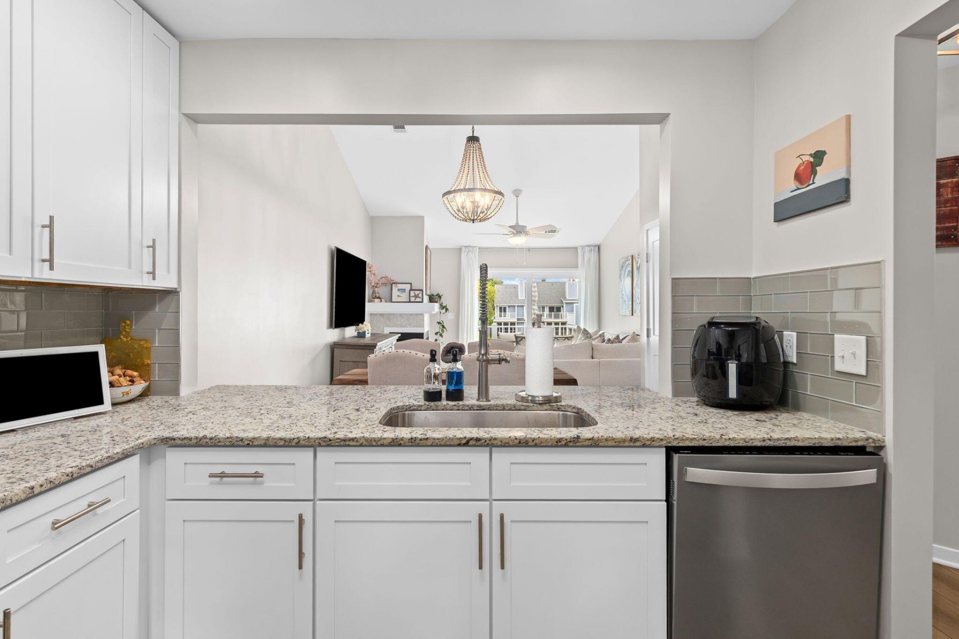 850 Ilex Court Photo 5