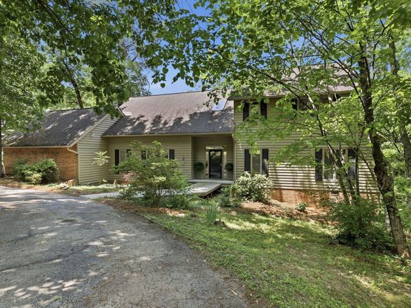 29 Rock Crest Drive, Signal Mountain, TN 37377