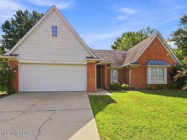 7414 Hunters Hollow Lane, Southaven, MS 38671