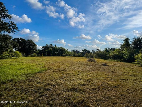 10318 Pin Oak Drive, Biloxi, MS 39532