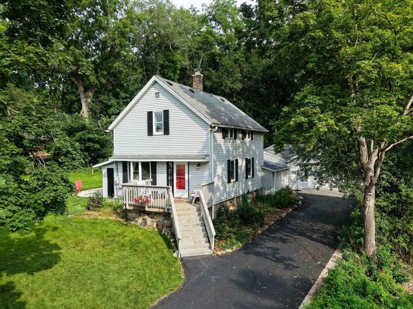 12500 Knoll Rd, Elm Grove, WI 53122