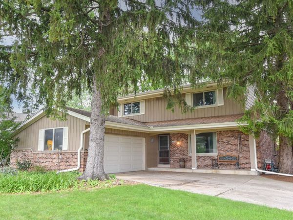 12450 W Ohio Dr, New Berlin, WI 53151