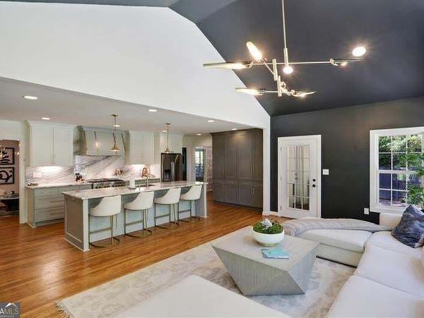 3911 Wieuca Road NE, Atlanta, GA 30342