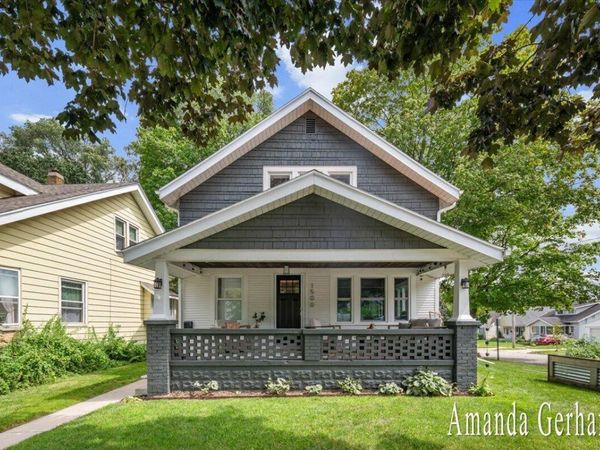 1500 Powers Avenue NW, Grand Rapids, MI 49504