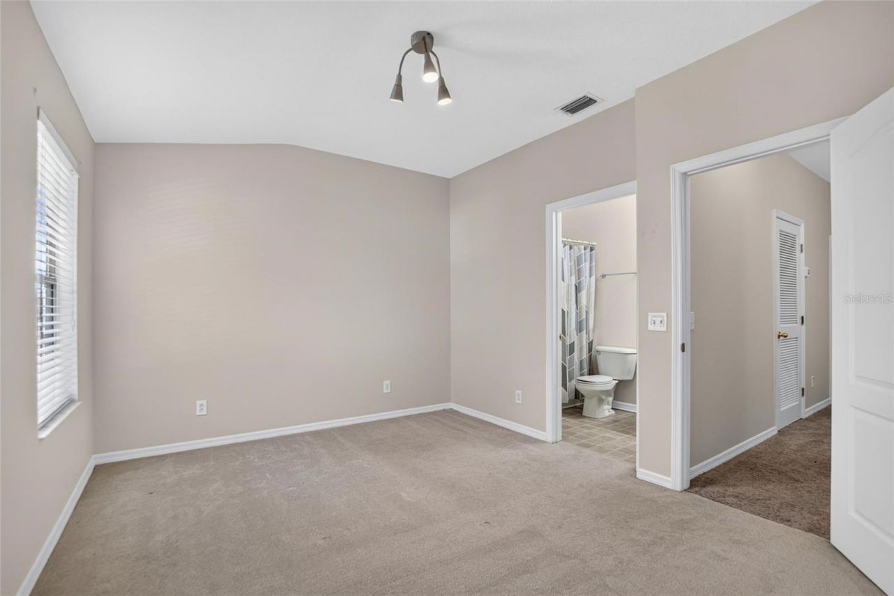 15768 Fishhawk Falls Drive, Lithia, FL 33547 Photo