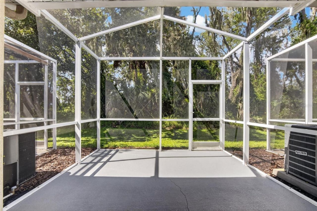 15768 Fishhawk Falls Drive, Lithia, FL 33547 Photo