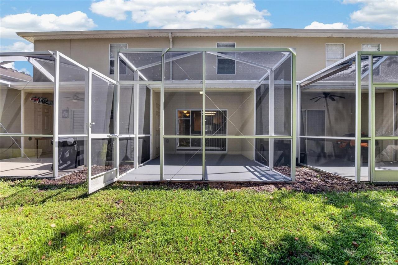 15768 Fishhawk Falls Drive, Lithia, FL 33547 Photo