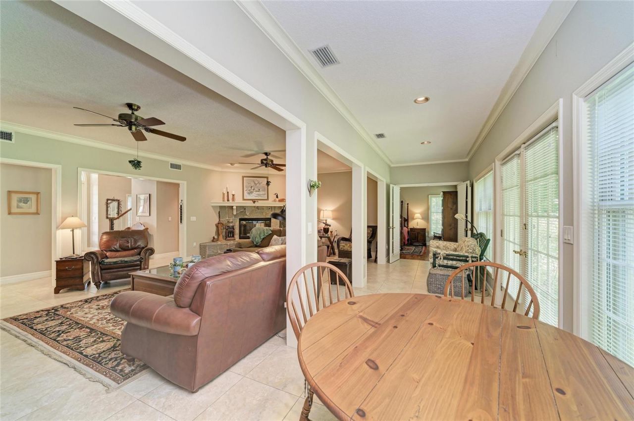 3706 Avenida Madera, Bradenton, FL 34210 Photo