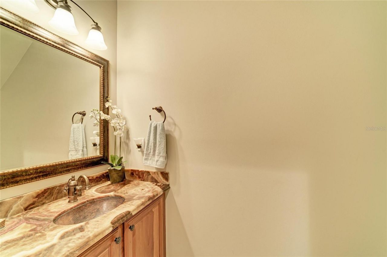 3706 Avenida Madera, Bradenton, FL 34210 Photo