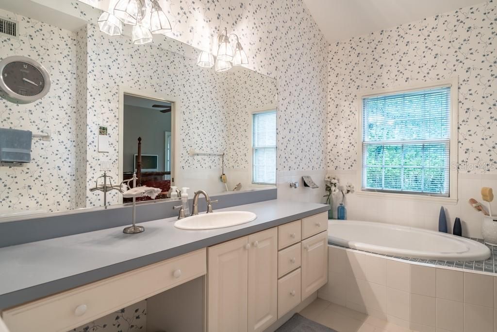 3706 Avenida Madera , Bradenton, FL 34210 Photo