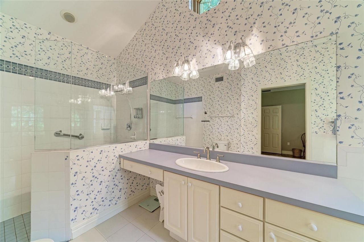 3706 Avenida Madera, Bradenton, FL 34210 Photo