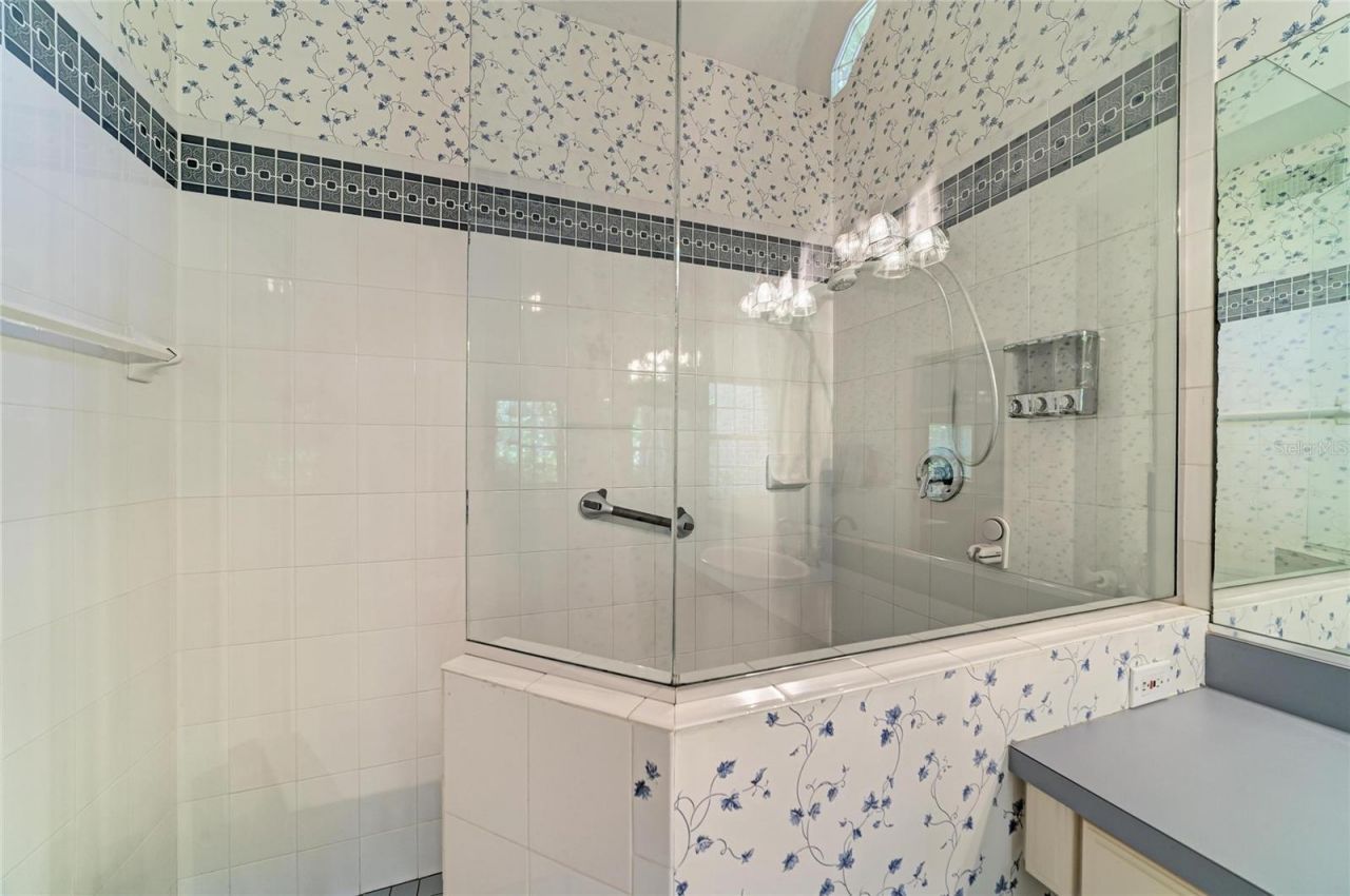3706 Avenida Madera, Bradenton, FL 34210 Photo