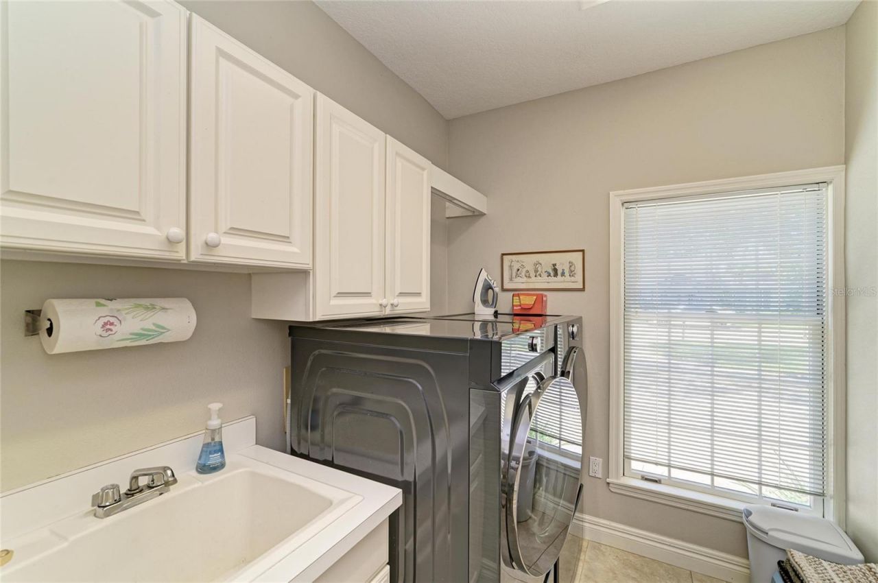 3706 Avenida Madera, Bradenton, FL 34210 Photo