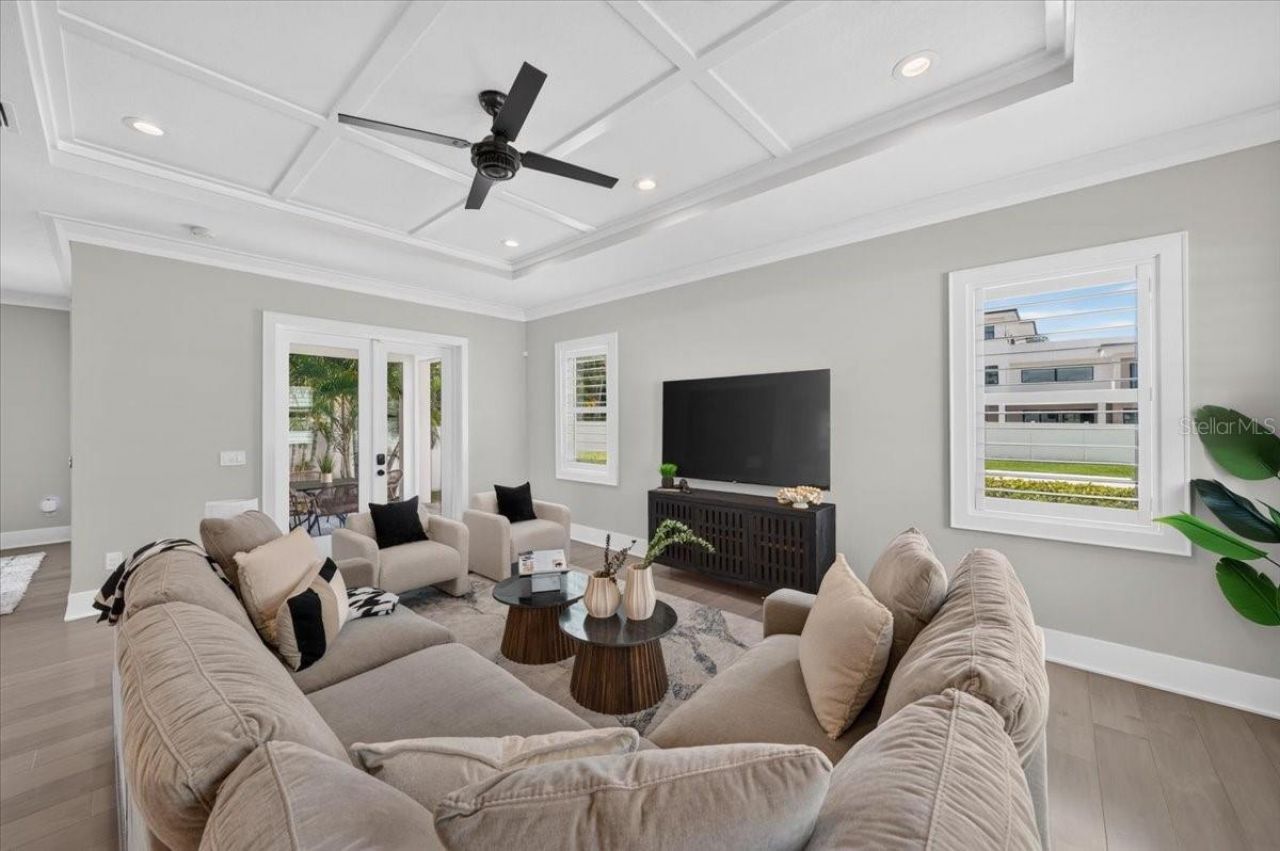 1308 W Plymouth Street, Tampa, FL 33603 Photo