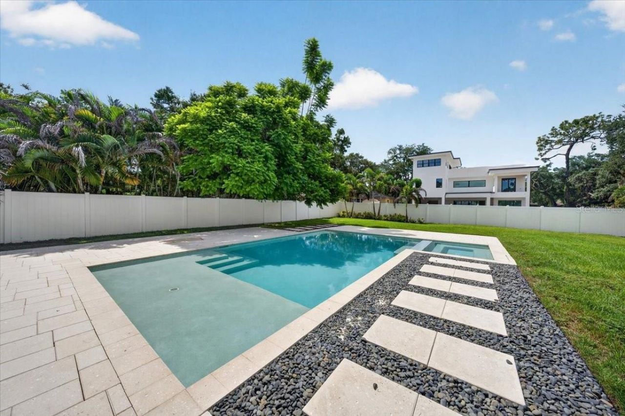 1308 W Plymouth Street, Tampa, FL 33603 Photo
