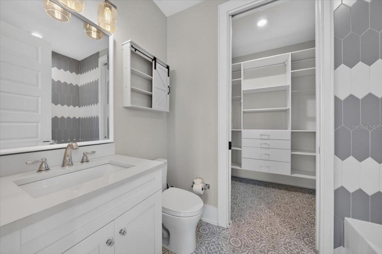 1308 W Plymouth Street, Tampa, FL 33603 Photo