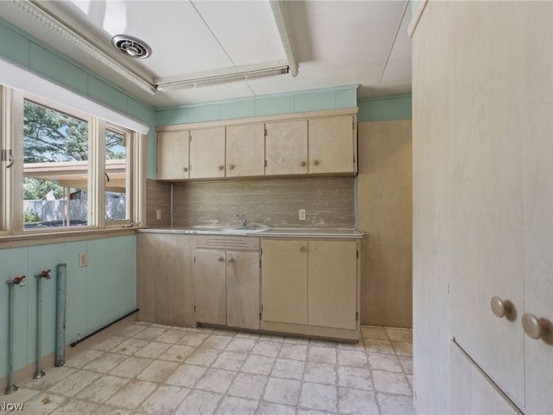 1111 Singing Brook Avenue NW, Massillon, OH 44646 Photo 35