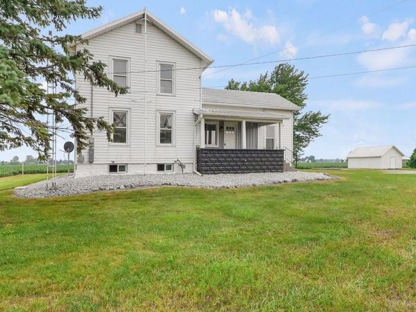 7420 Lipp , Riga, MI 49276