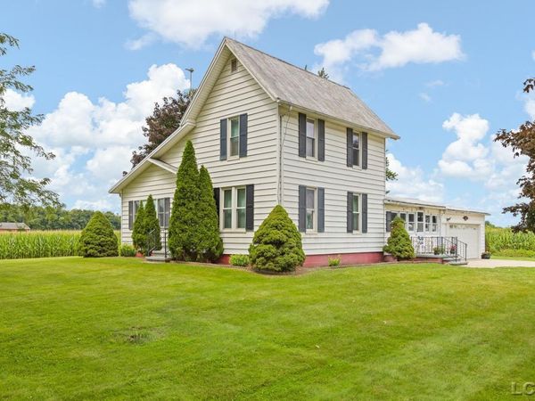 8720 Buckeye , Waldron, MI 49288
