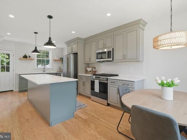 800 PLEASANT HILL ROAD, WALLINGFORD, PA 19086