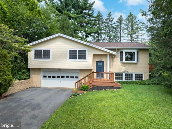 705 WINDSOR COURT, STATE COLLEGE, PA 16801