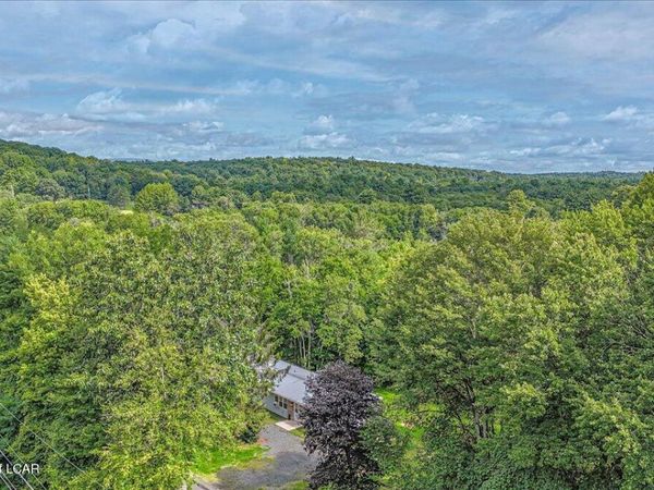 47 Village Drive, Hunlock Creek, PA 18621