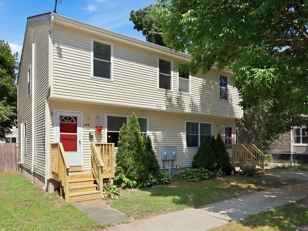 104-106 Quincy St, Springfield, MA 01109