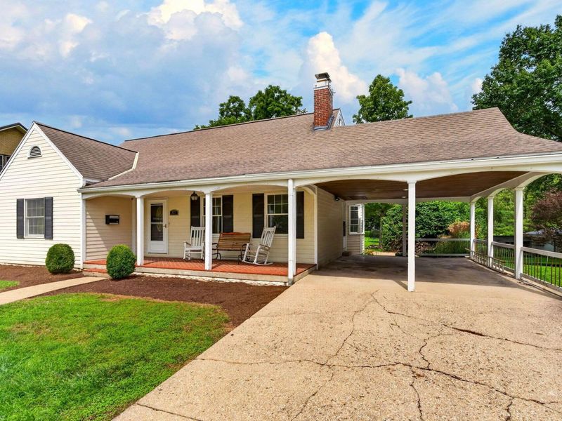 327 W 4th Street , Chillicothe, OH 45601 Photo 8
