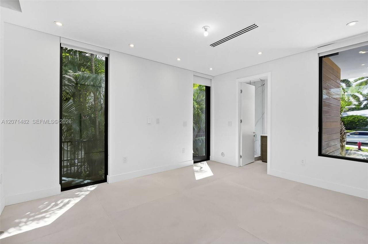 620 Solar Isle Dr , Fort Lauderdale, FL 33301 Photo