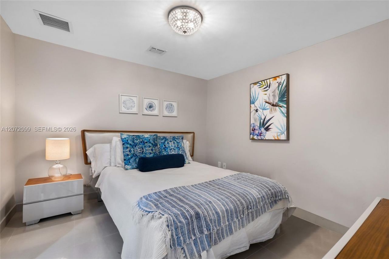1800 S Ocean Dr , Unit 1108, Hallandale Beach, FL 33009 Photo