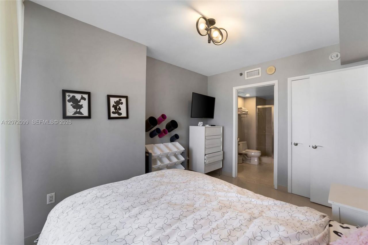 1800 S Ocean Dr , Unit 1108, Hallandale Beach, FL 33009 Photo