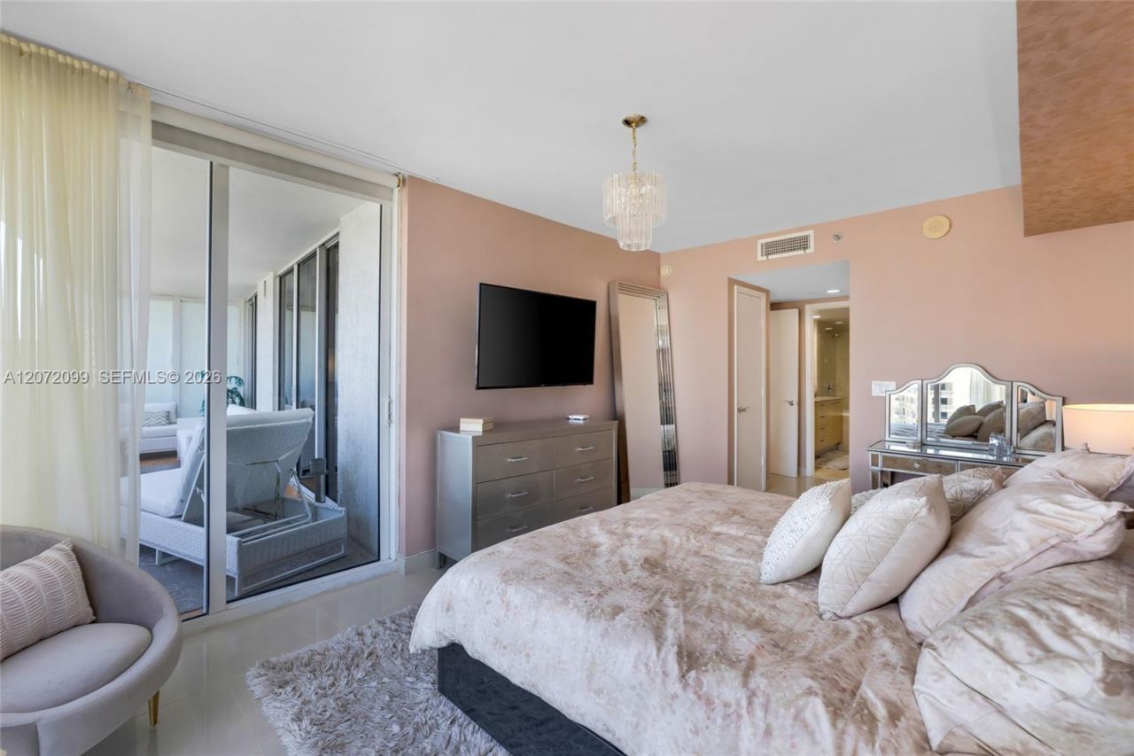 1800 S Ocean Dr , Unit 1108, Hallandale Beach, FL 33009 Photo