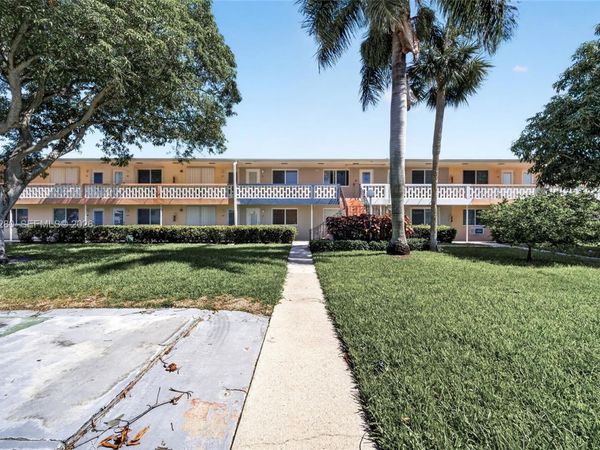 1001 Atlantic Shores Blvd , Unit 110, Hallandale Beach, FL 33009