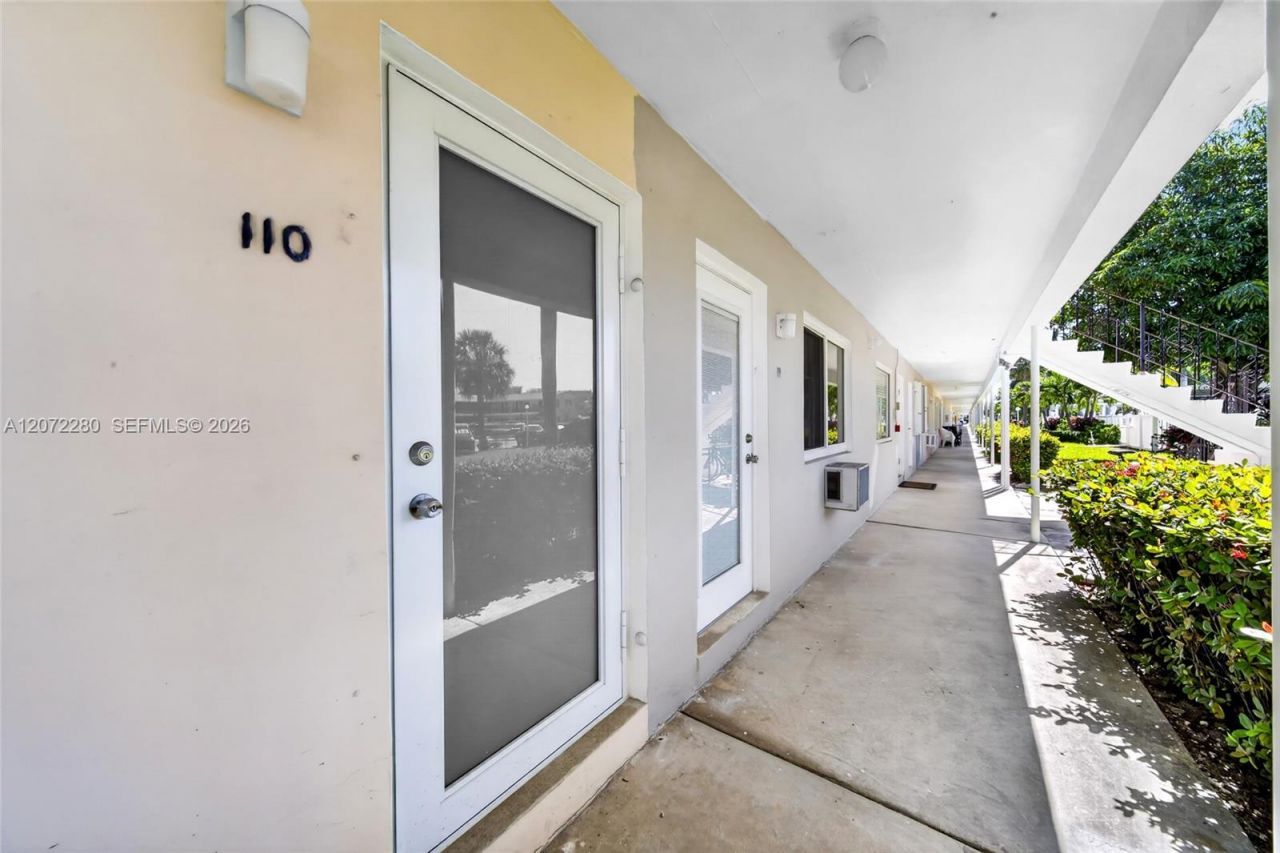 1001 Atlantic Shores Blvd , Unit 110, Hallandale Beach, FL 33009 Photo