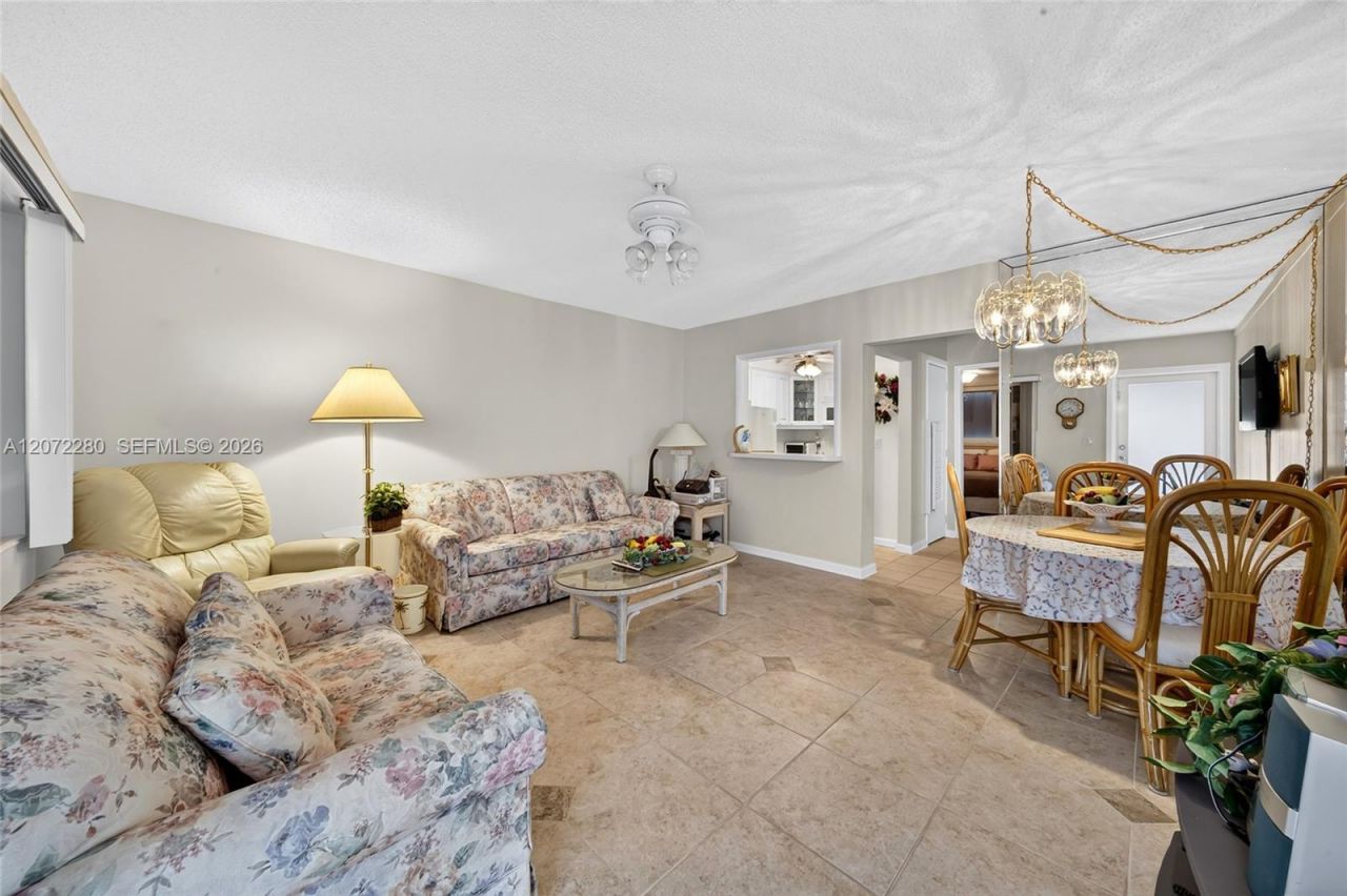 1001 Atlantic Shores Blvd , Unit 110, Hallandale Beach, FL 33009 Photo