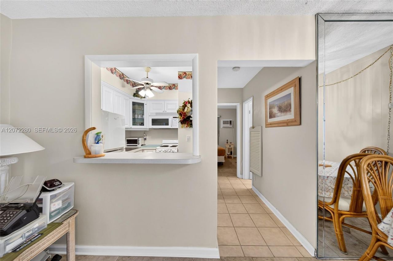 1001 Atlantic Shores Blvd , Unit 110, Hallandale Beach, FL 33009 Photo