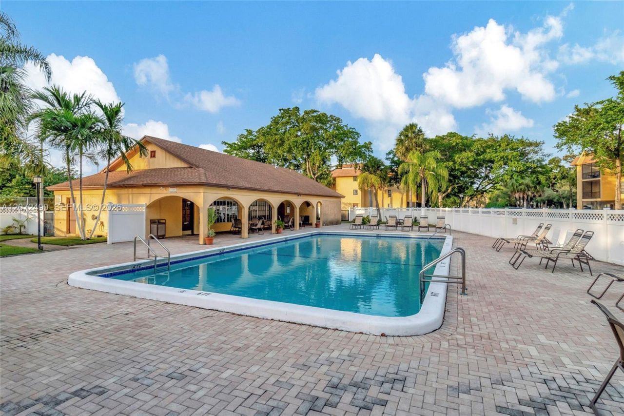 470 NW 20th St , Unit 201, Boca Raton, FL 33431 Photo