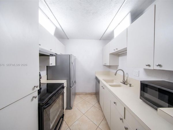10826 N Kendall Dr , Unit T13, Miami, FL 33176