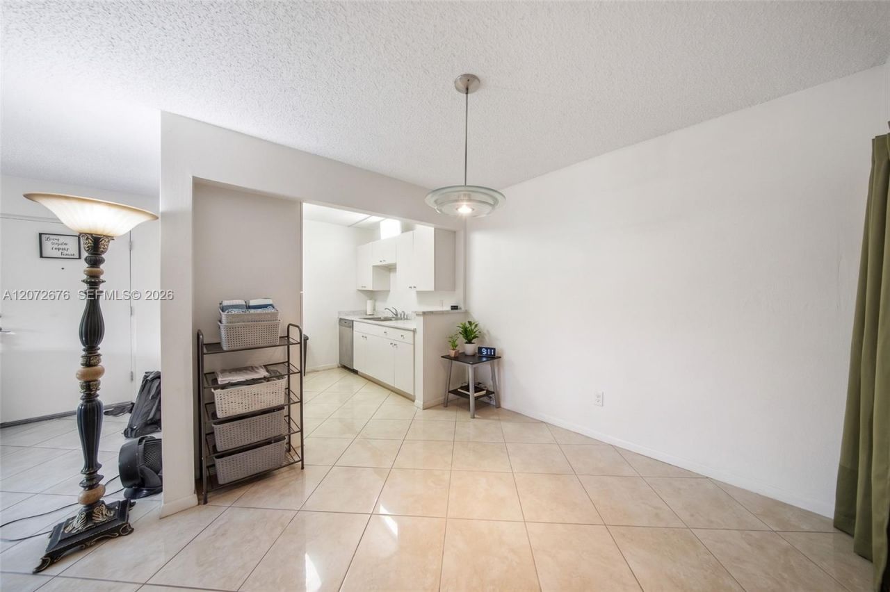 10826 N Kendall Dr , Unit T13, Miami, FL 33176 Photo