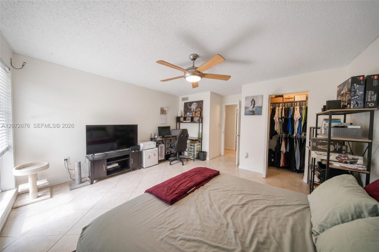 10826 N Kendall Dr , Unit T13, Miami, FL 33176 Photo