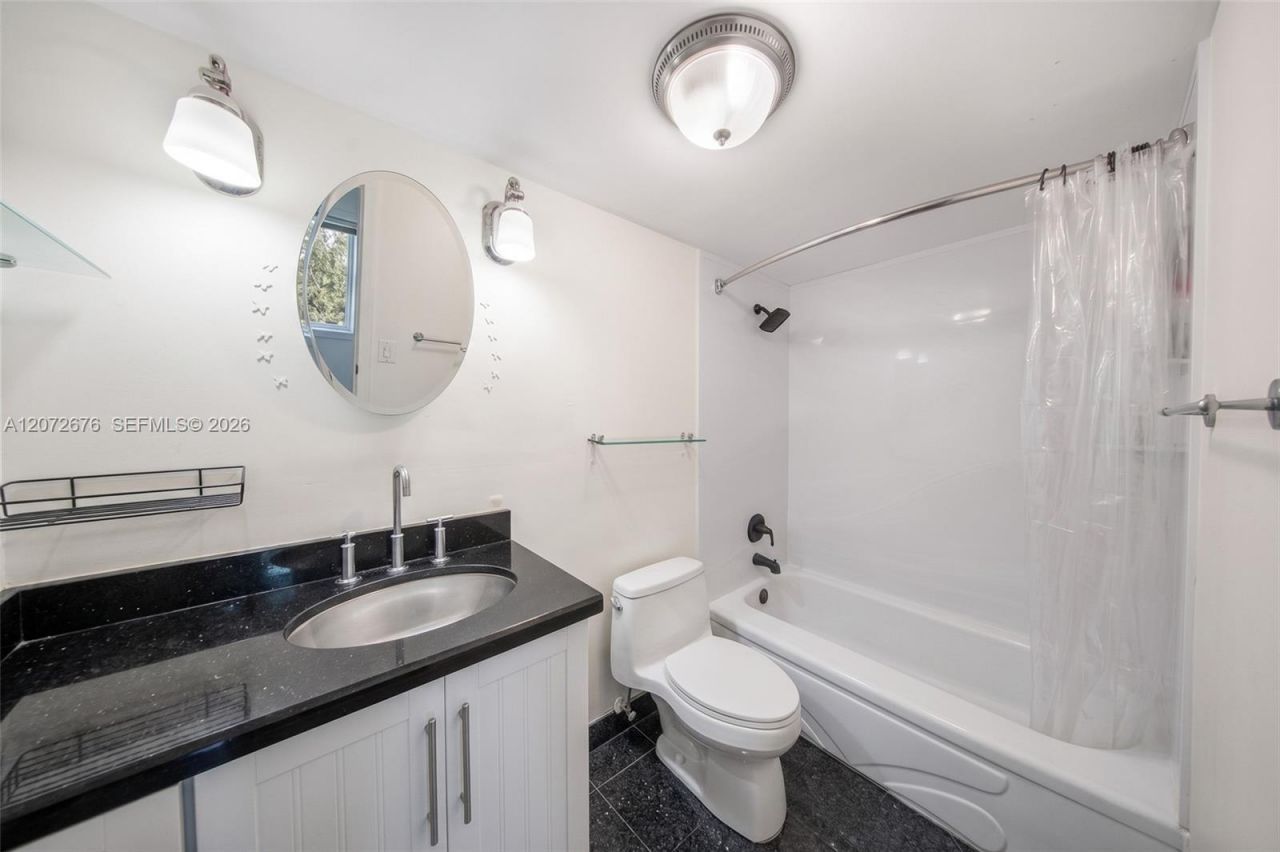 10826 N Kendall Dr , Unit T13, Miami, FL 33176 Photo