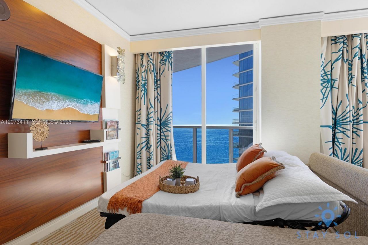18001 Collins Ave , Unit 1514, Sunny Isles Beach, FL 33160 Photo