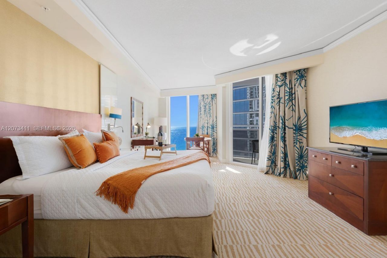 18001 Collins Ave , Unit 1514, Sunny Isles Beach, FL 33160 Photo